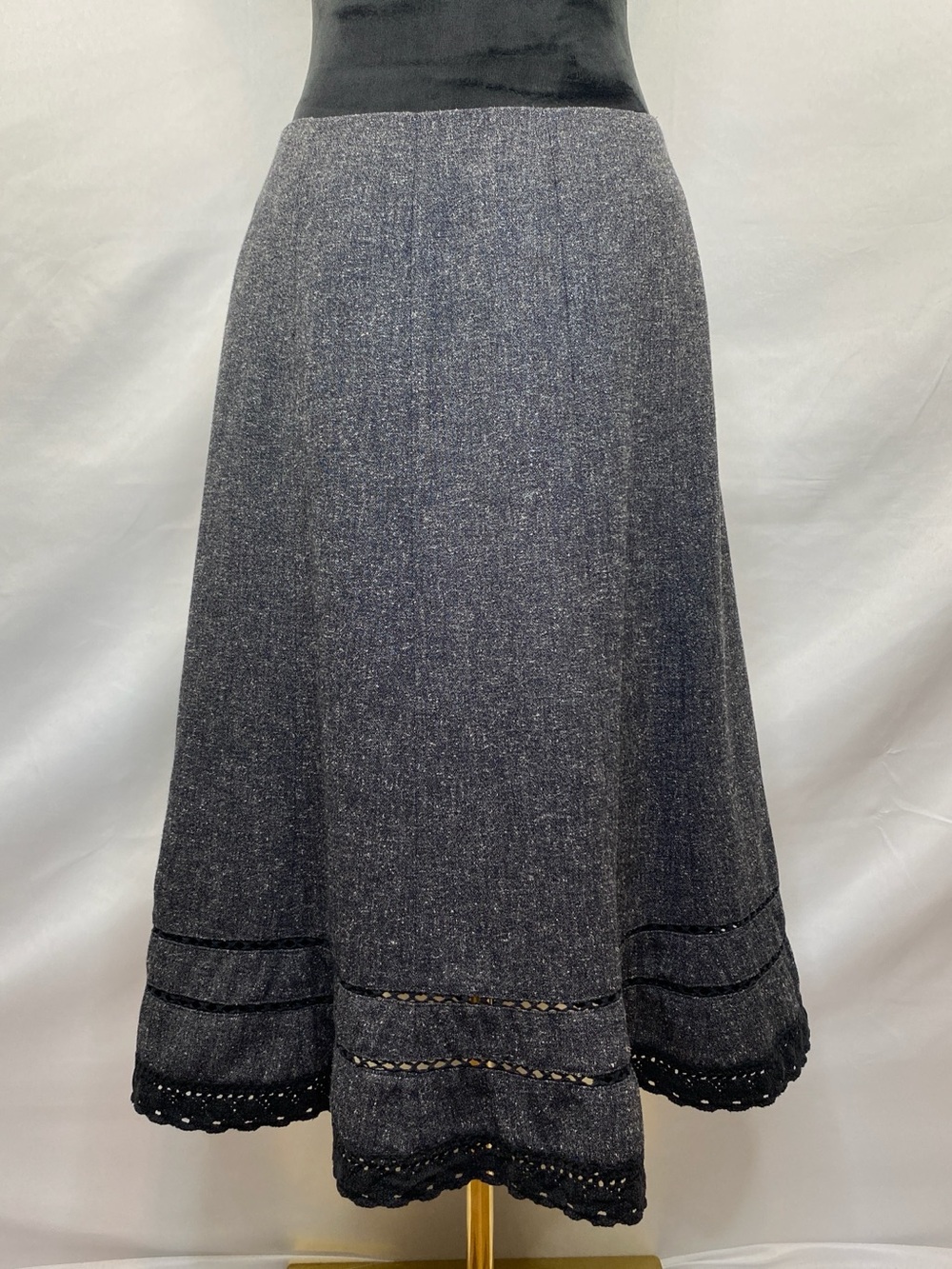East 5th Gray Crochet Lace Trim A-Line Midi Skirt Size 10